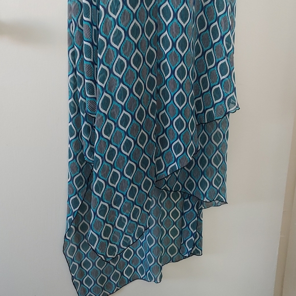Lined Ellipse' Print Sleeveless Asymmetrical Shift - Picture 8 of 9